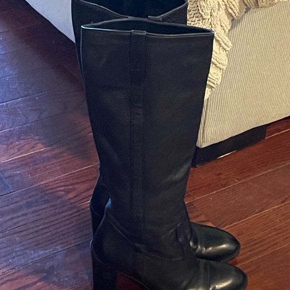 Genuine suede Gucci boots,no box - Picture 2 of 4